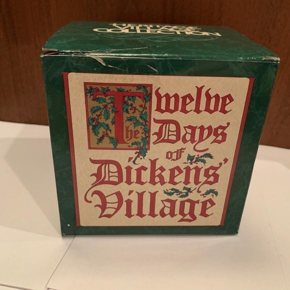 Department 56 Dept 56 XI - Eleven Lords A-Leaping and 10 pipers piping - Picture 2 of 12